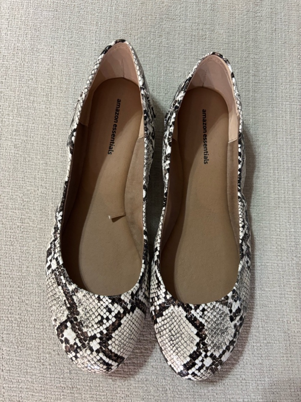 Amazon Essentials White and Black Snake-Print Ballet Flats